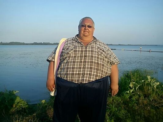  ,   Fat man, 55 ,     