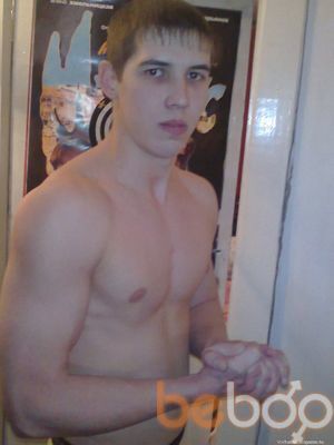  ,   Adam, 32 ,   