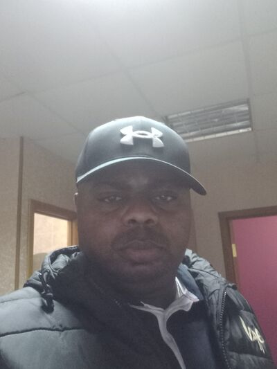  ,   Yannis, 36 ,   ,   