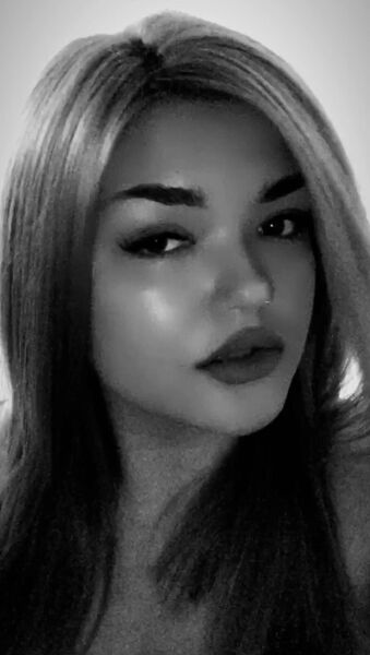  ,   Elizaveta, 21 ,   ,   , c , 