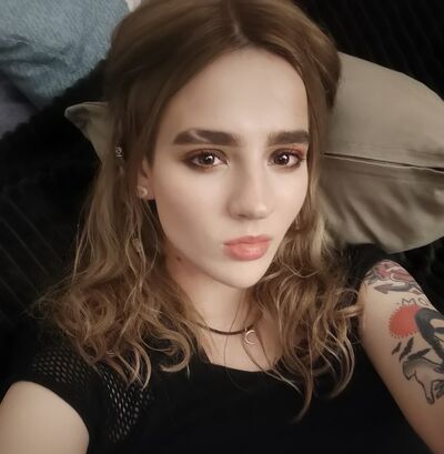  -,   Alexandra, 25 ,   ,   