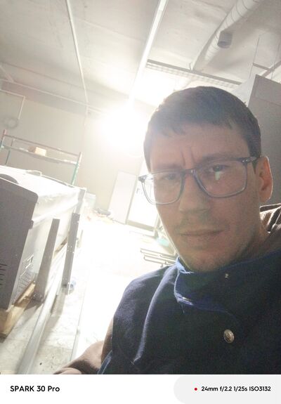 ,   Denis, 35 ,   ,   , c , 