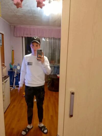  --,   Kirill, 22 ,   ,   