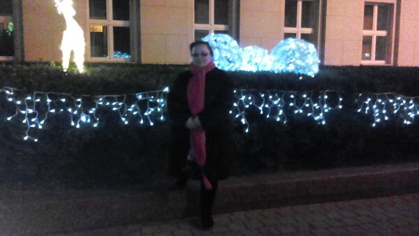  ,   Alik, 37 ,   