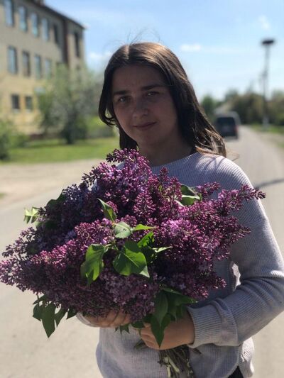  ,   Uliana, 21 ,   ,   