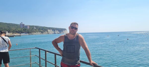  ,   Artem, 41 ,   ,   