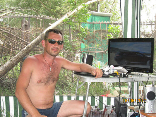  ,   Alex, 52 ,  