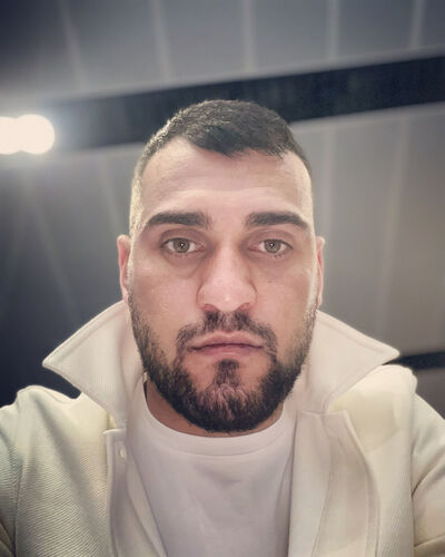  ,   Eldar, 28 ,   ,   