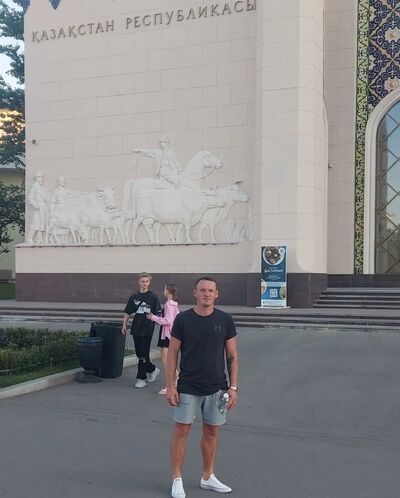  ,   Vadim, 41 ,   ,   