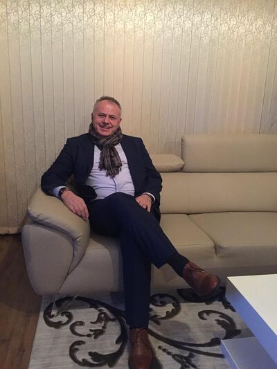  Azor,   Charlie, 64 ,   ,   