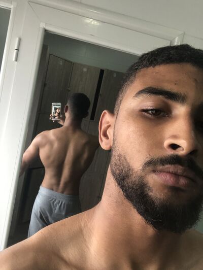  ,   Mohamed, 22 ,   ,   , c 