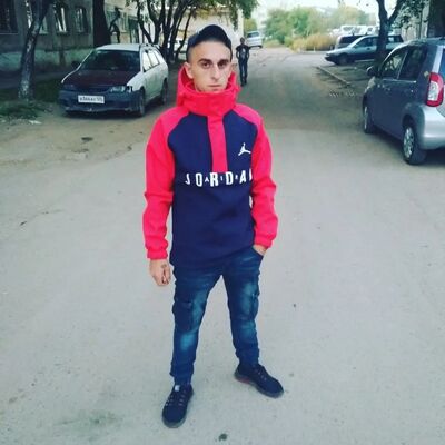  ,   Eduard, 26 ,   c 