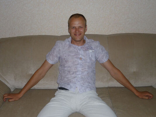 ,   Dima, 43 ,   