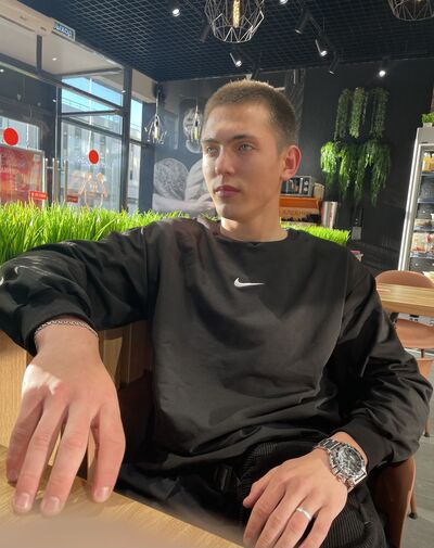  ,   Oleg, 32 ,   ,   