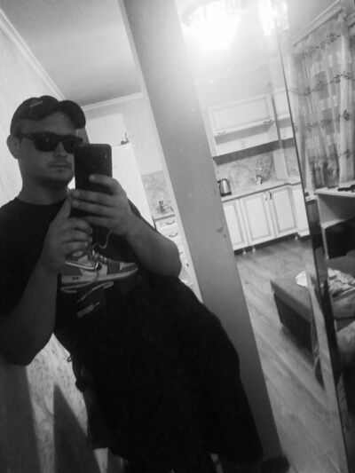  --,   Alexander, 24 ,     , c , 