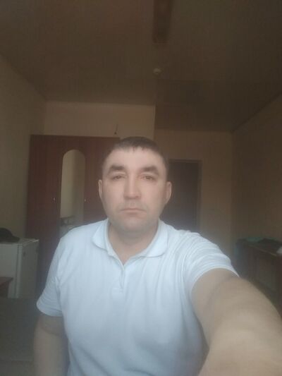  ,   Marat, 47 ,   ,   