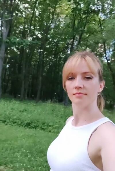  ,   Nadya G, 37 ,   , 