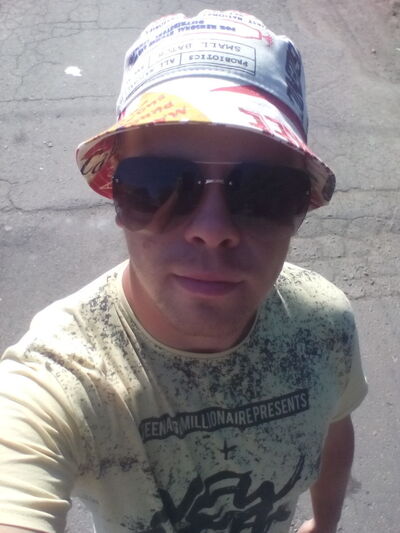  ,   Dorsik, 32 ,     , c 