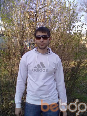  ,   Victor, 37 ,  