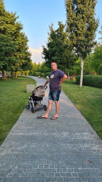  ,   Anton, 34 ,   ,   