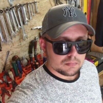  ,   Ivan, 32 ,   
