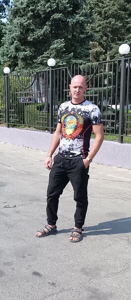  ,   Anton, 31 ,     , c 