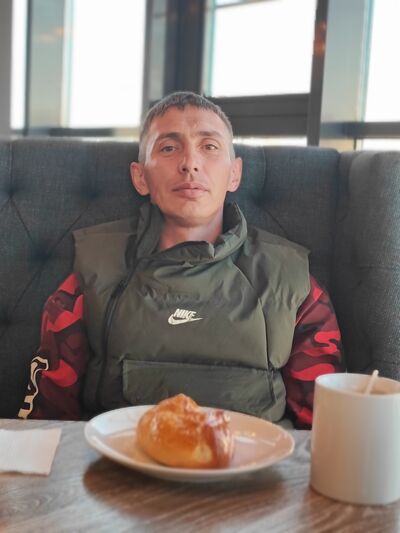  ,   Johnni, 37 ,   ,   , c , 