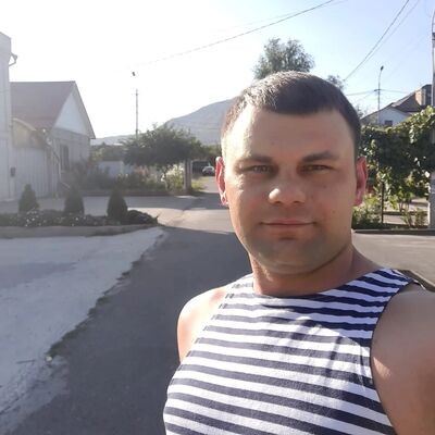  ,   Nikita, 32 ,     , c 