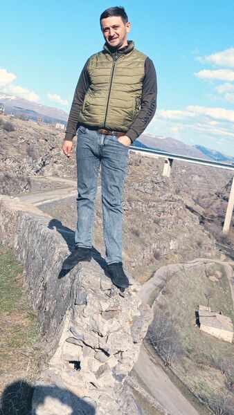  ,   Paruyr, 35 ,   ,   