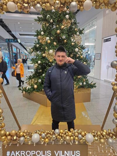  ,   Vadim, 39 ,   ,   