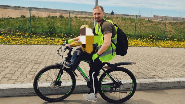  ,   Artem, 32 ,   ,   , c 