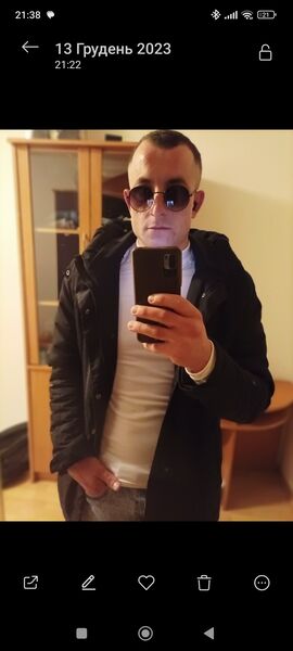  Praha,   Yarik, 30 ,   ,   