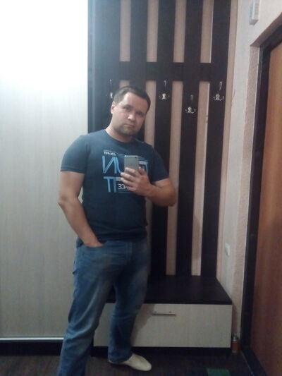  ,   Alex, 38 ,   