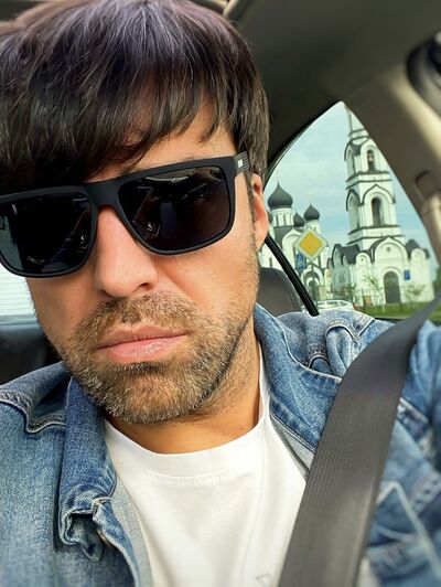  ,   Denis, 35 ,   ,   , c 