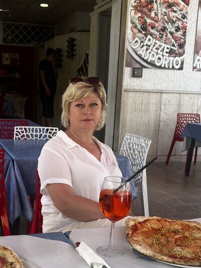  Praha,   , 44 ,   c 