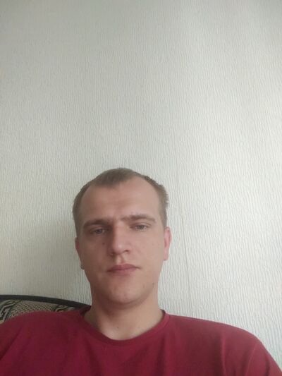  ,   Ivan, 28 ,  