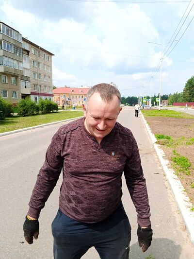  ,   Aleks, 49 ,   ,   