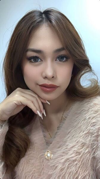  Merville,   Reign, 32 ,  