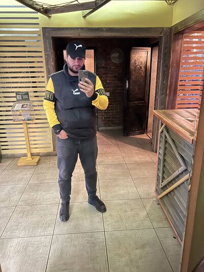  ,   Malik, 31 ,   ,   