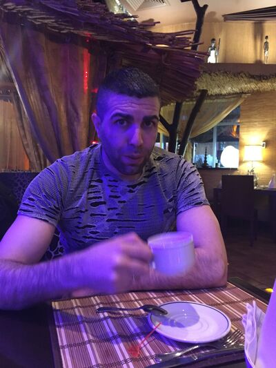  ,   Enrico, 40 ,   