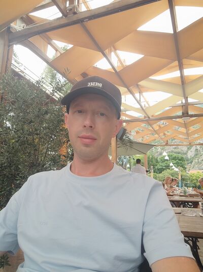  ,   Andrej, 41 ,   ,   , c 