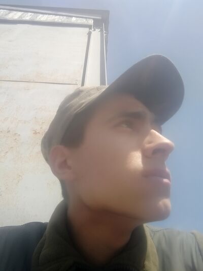  ,   Anbrij, 22 ,   ,   