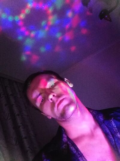  ,   Pavel, 25 ,   ,   , c 