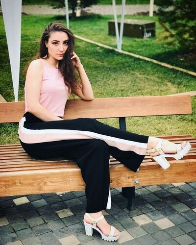  ,   Metiska, 27 ,   ,   , c 