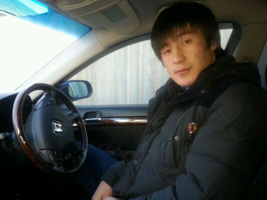  ,   Womanizer, 32 ,  