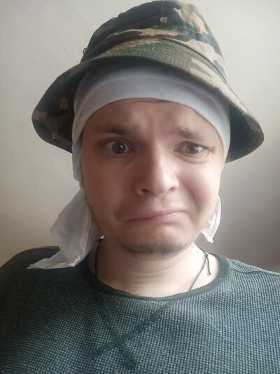  ,   Artem, 32 ,   ,   