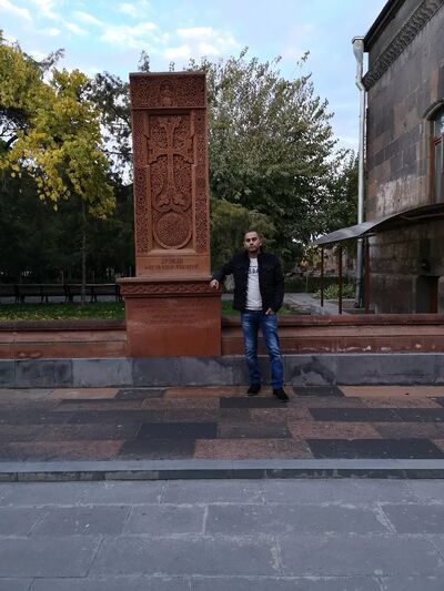  ,   Armen, 45 ,     , c 