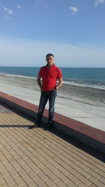  ,   Maks, 53 ,     , c 