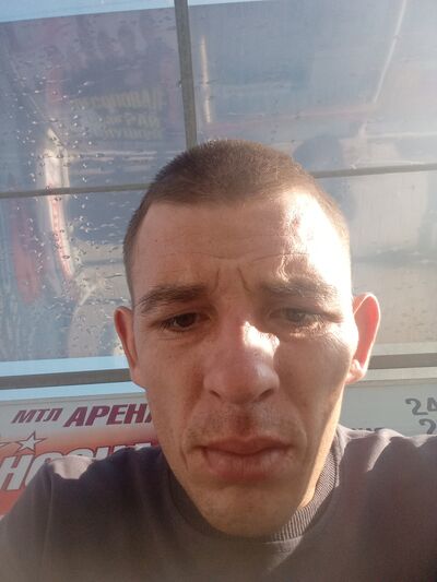  ,   Sasha, 32 ,   ,   