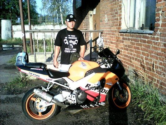  -,   , 32 ,  